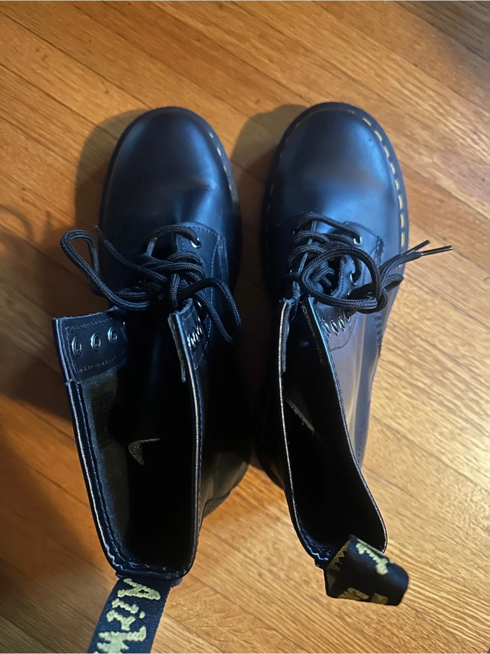 Black Dr. Martens 1460 boots in US 9 M, 10 L, NWOB